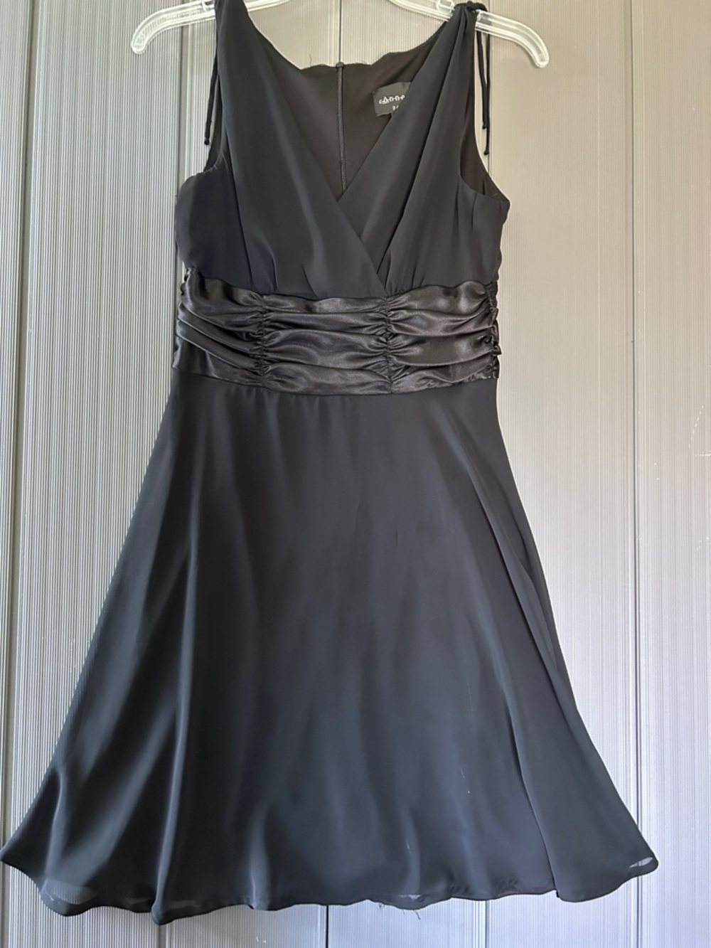 Connected Apparel Black Sleeveless V-Neck with Ruched Satin Waist